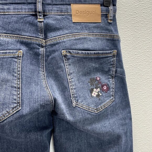 Desigual Women's Floral Embroidered Skinny Jeans Size 10 | Blue - Picture 2 of 6
